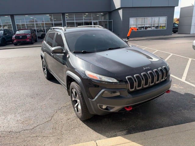 2015 Jeep Cherokee Trailhawk — photo 1 of 30