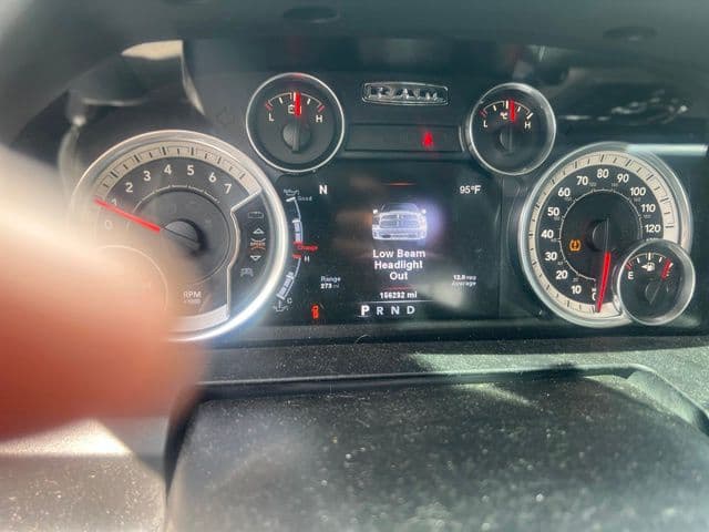 2013 RAM 1500 Big Horn — photo 1 of 11