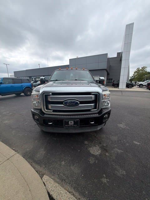 2014 Ford Super Duty F-350 SRW Platinum — photo 1 of 27
