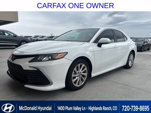 2023 Toyota Camry LE — photo 1 of 4