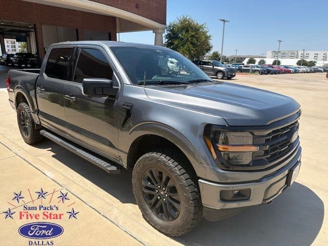 2025 Ford F-150 XLT — photo 1 of 3