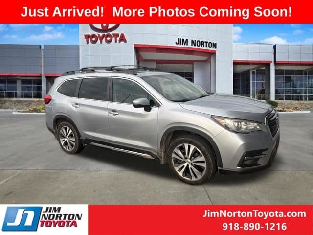 2019 Subaru Ascent Limited — photo 1 of 13
