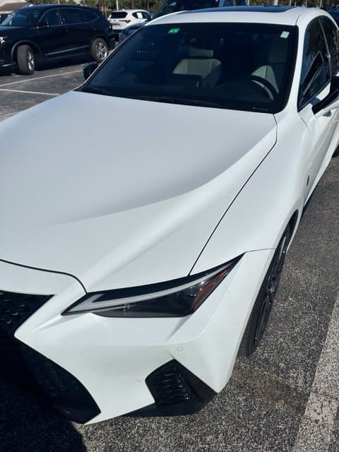2022 Lexus IS Base — photo 1 of 6