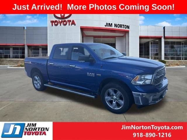 2017 RAM 1500 Big Horn — photo 1 of 12