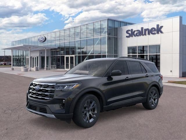 2026 Ford Explorer Active — photo 1 of 23