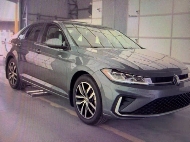 2025 Volkswagen Jetta SE — photo 1 of 12