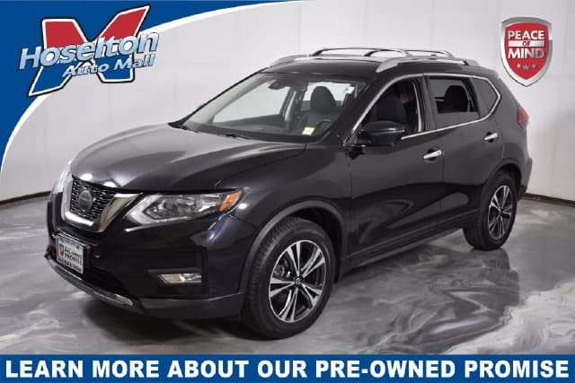 2019 Nissan Rogue SV — photo 1 of 36