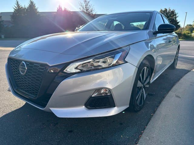 2022 Nissan Altima 2.5 SV — photo 1 of 24