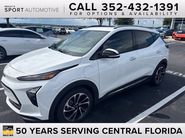2022 Chevrolet Bolt EUV Premier — photo 1 of 3