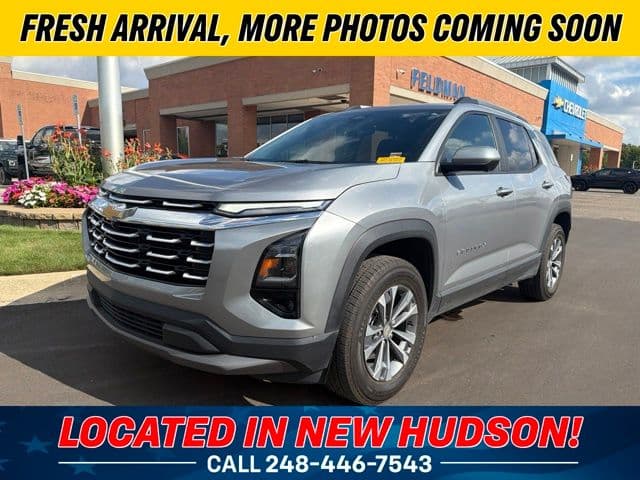 2025 Chevrolet Equinox FWD LT — photo 1 of 5