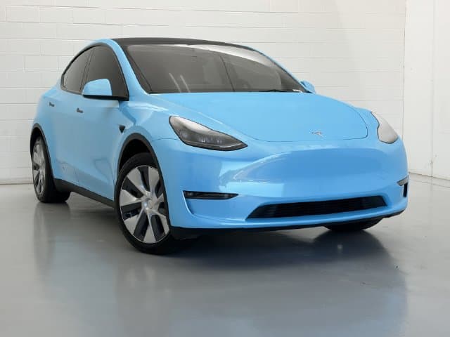 2023 Tesla Model Y Long Range — photo 1 of 26