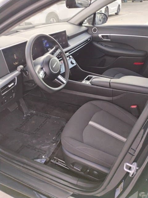 2025 Hyundai Sonata SEL — photo 1 of 5