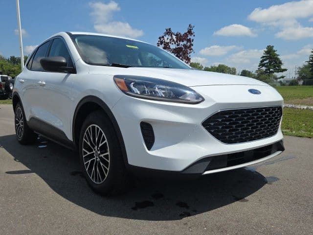 2020 Ford Escape SE — photo 1 of 44