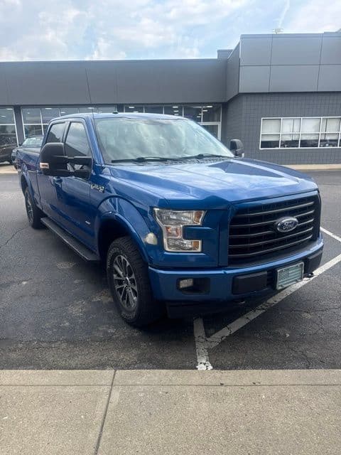 2017 Ford F-150 XLT — photo 1 of 40