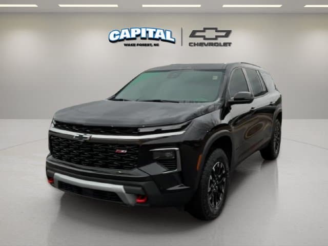 2025 Chevrolet Traverse AWD Z71 — photo 1 of 39