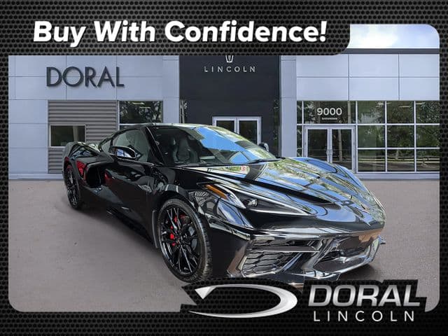 2025 Chevrolet Corvette Stingray — photo 1 of 20