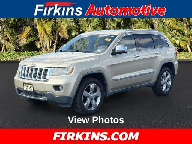 2011 Jeep Grand Cherokee Overland — photo 1 of 12