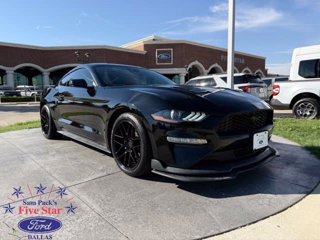 2021 Ford Mustang EcoBoost — photo 1 of 22