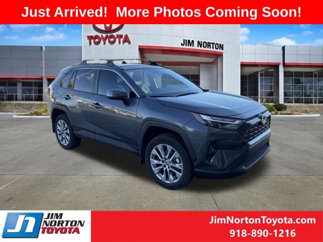 2024 Toyota RAV4 XLE Premium — photo 1 of 12