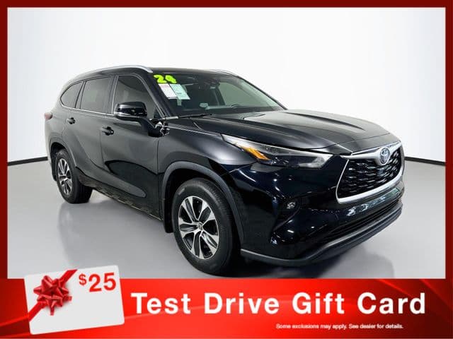 2024 Toyota Highlander XLE — photo 1 of 33