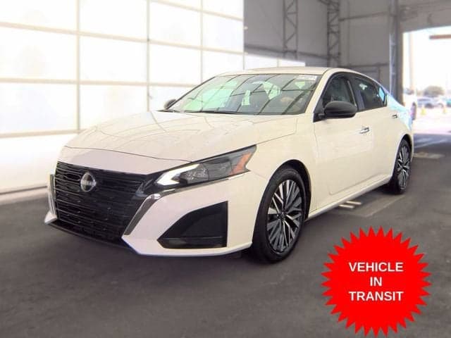 2025 Nissan Altima SV — photo 1 of 11