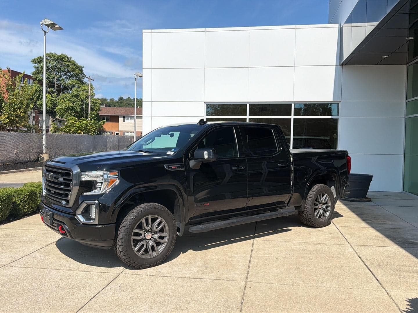2020 GMC Sierra 1500 AT4 — photo 1 of 7
