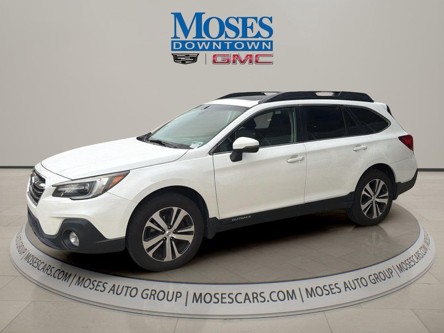 2018 Subaru Outback Limited — photo 1 of 5