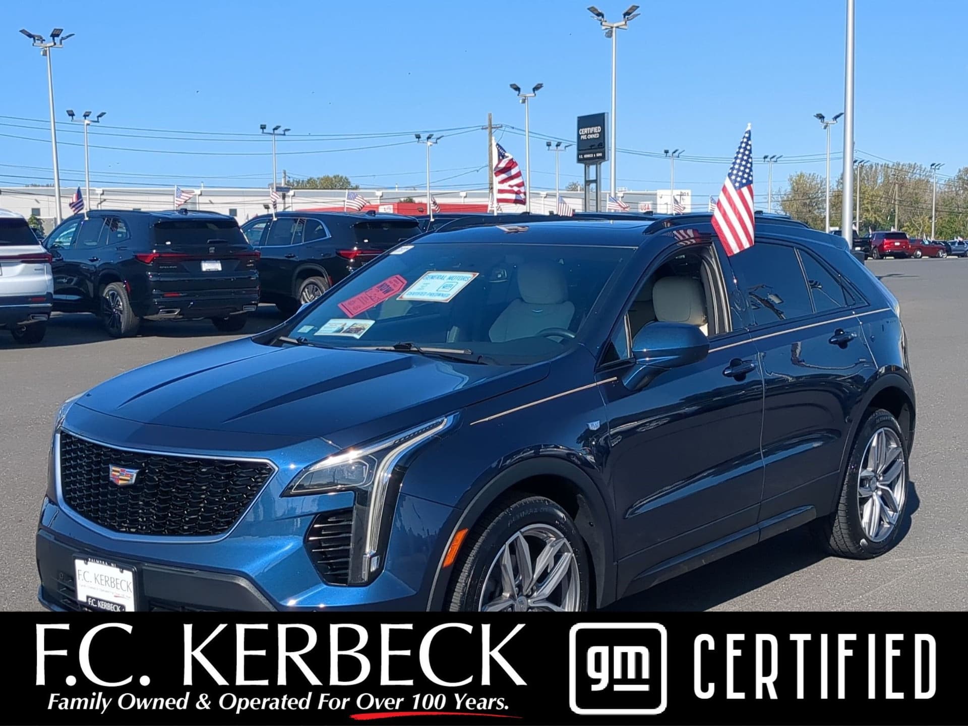 2019 Cadillac XT4 FWD Sport — photo 1 of 5
