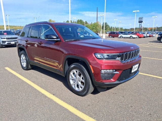 2023 Jeep Grand Cherokee Limited — photo 1 of 5
