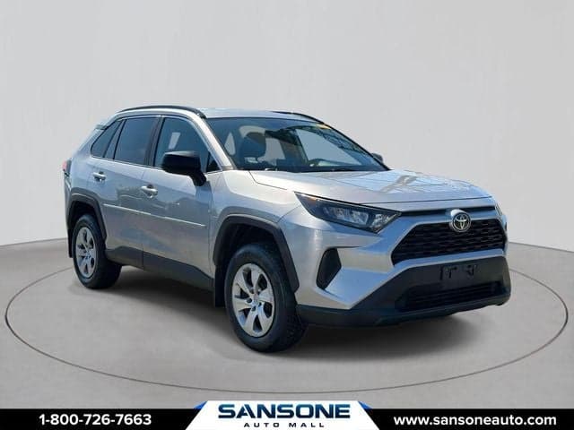 2019 Toyota RAV4 LE — photo 1 of 30