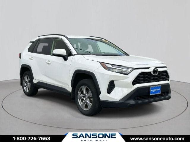 2025 Toyota RAV4 Base — photo 1 of 21