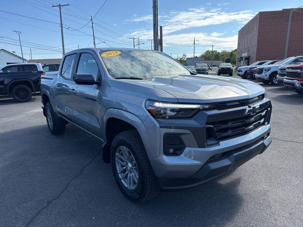 2023 Chevrolet Colorado LT — photo 1 of 35