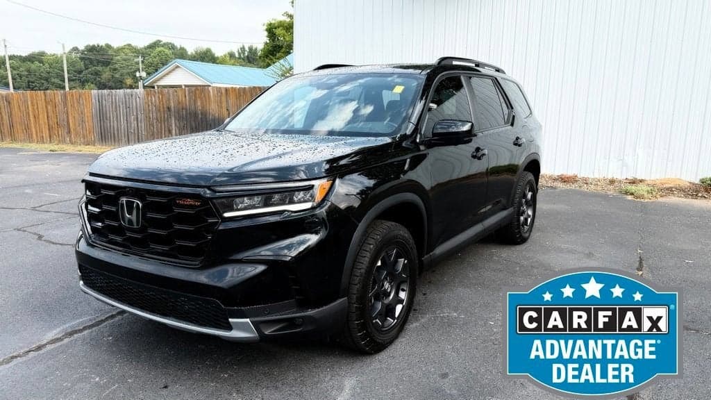 2025 Honda Pilot TrailSport — photo 1 of 34