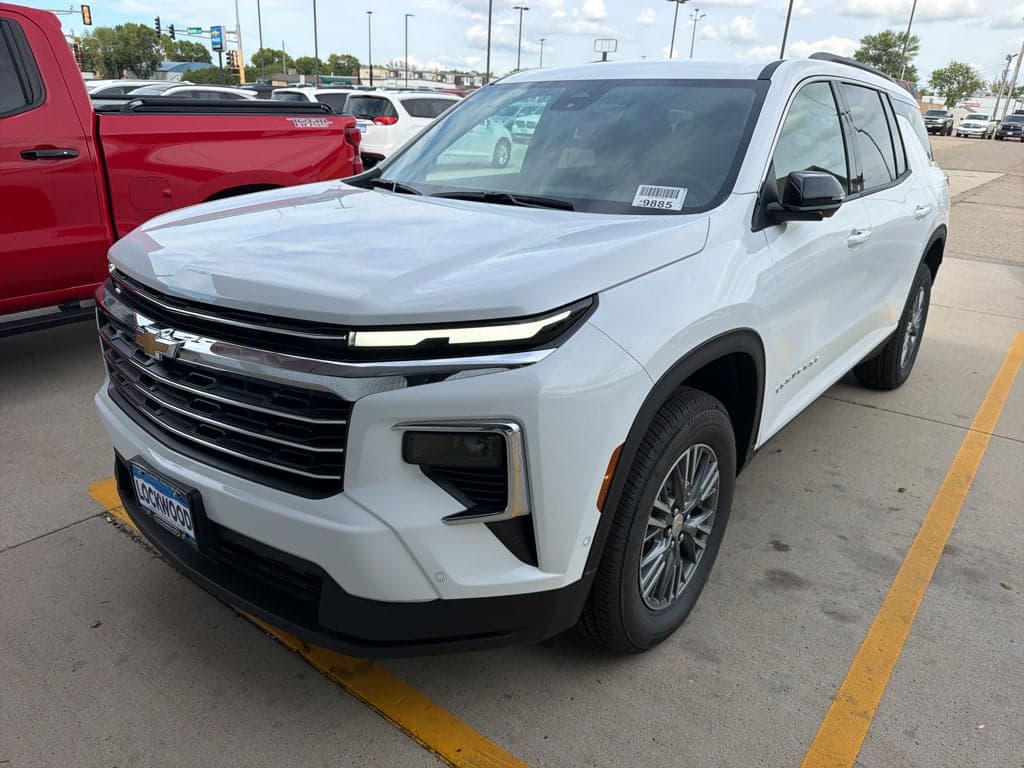 2027 Chevrolet Traverse AWD LT — photo 1 of 42