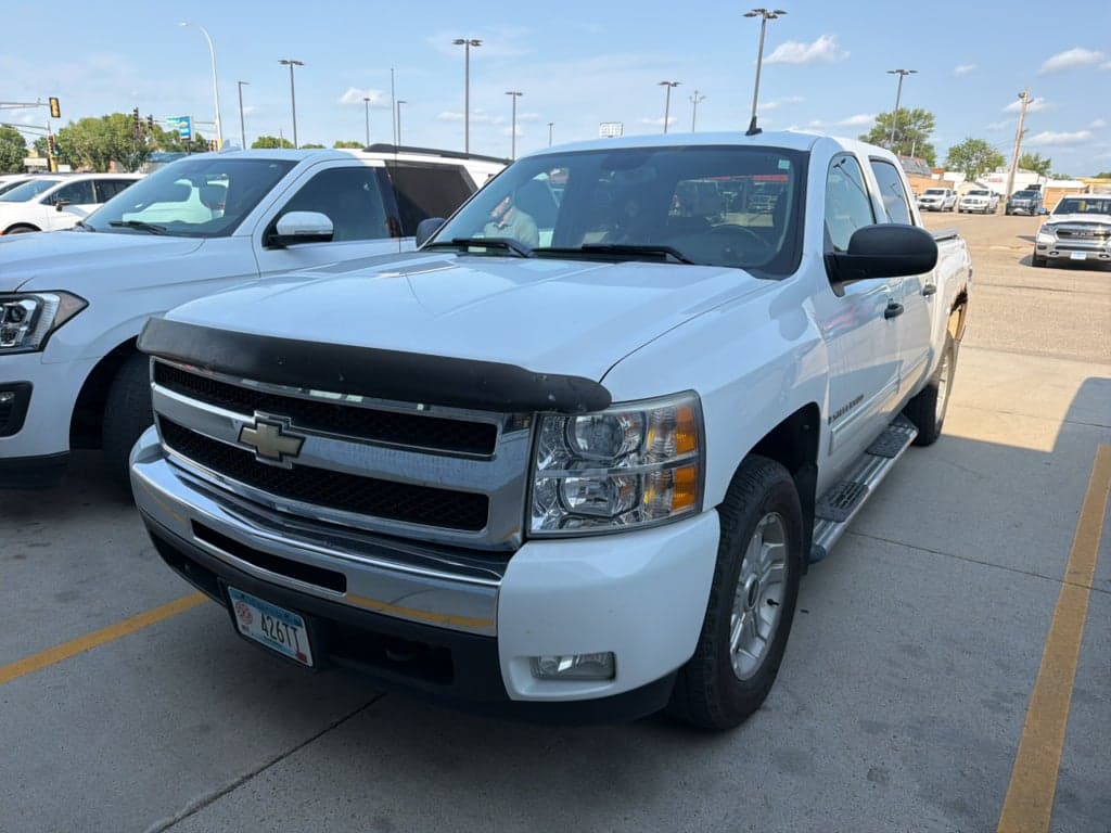 2009 Chevrolet Silverado 1500 LT — photo 1 of 10