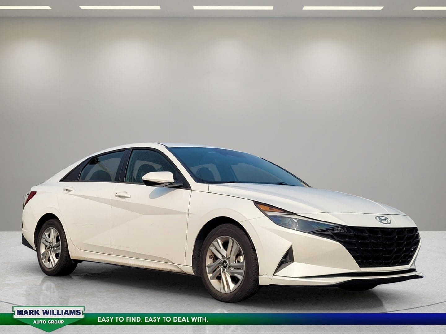 2021 Hyundai Elantra SEL — photo 1 of 11