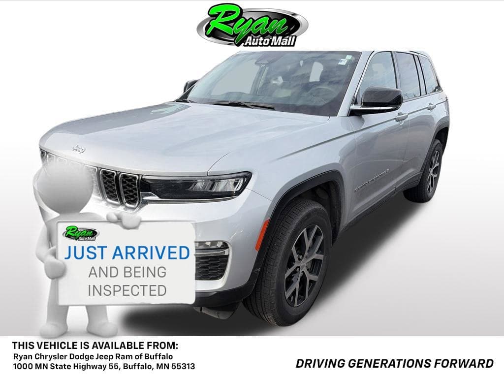 2023 Jeep Grand Cherokee Limited — photo 1 of 15