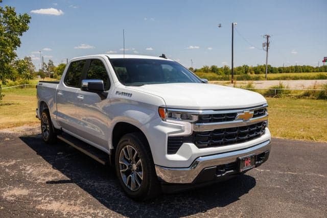 2023 Chevrolet Silverado 1500 LT — photo 1 of 22