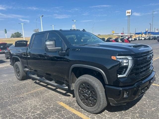 2024 Chevrolet Silverado 2500 HD LT — photo 1 of 13