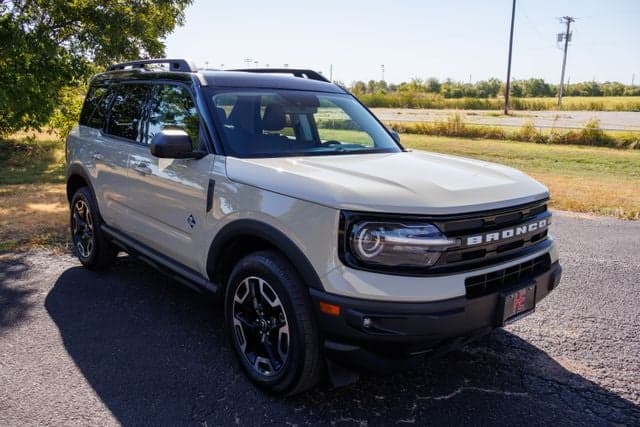 2024 Ford Bronco Sport Outer Banks — photo 1 of 25