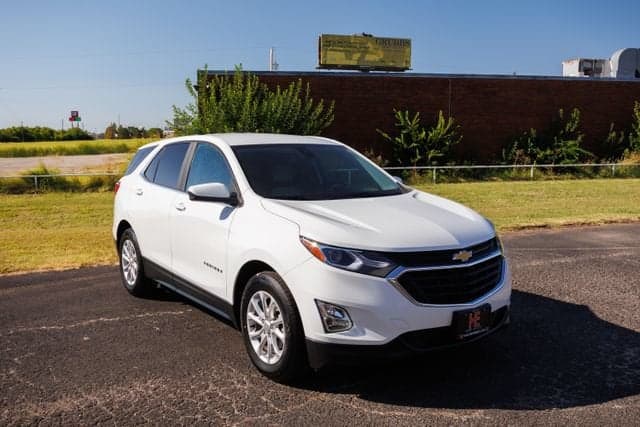 2021 Chevrolet Equinox LT — photo 1 of 7
