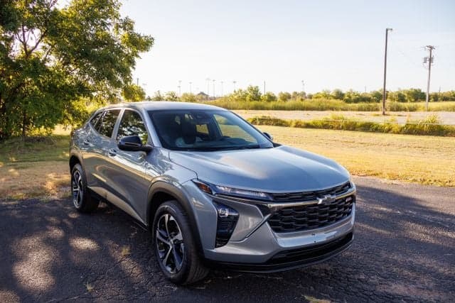 2025 Chevrolet Trax 1RS — photo 1 of 6