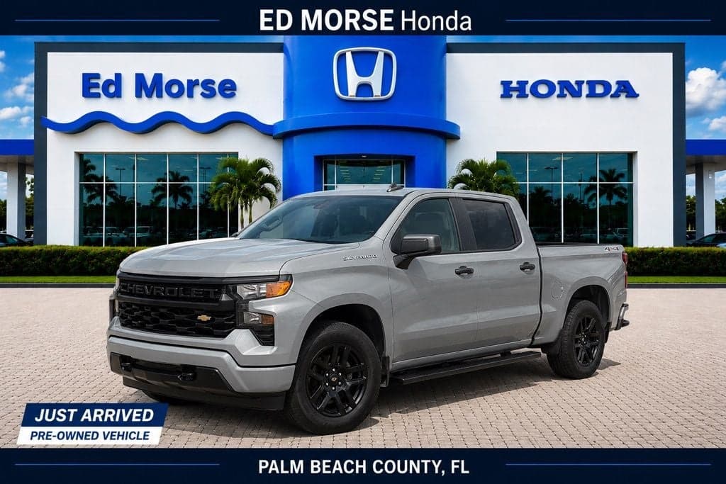 2024 Chevrolet Silverado 1500 Custom — photo 1 of 23