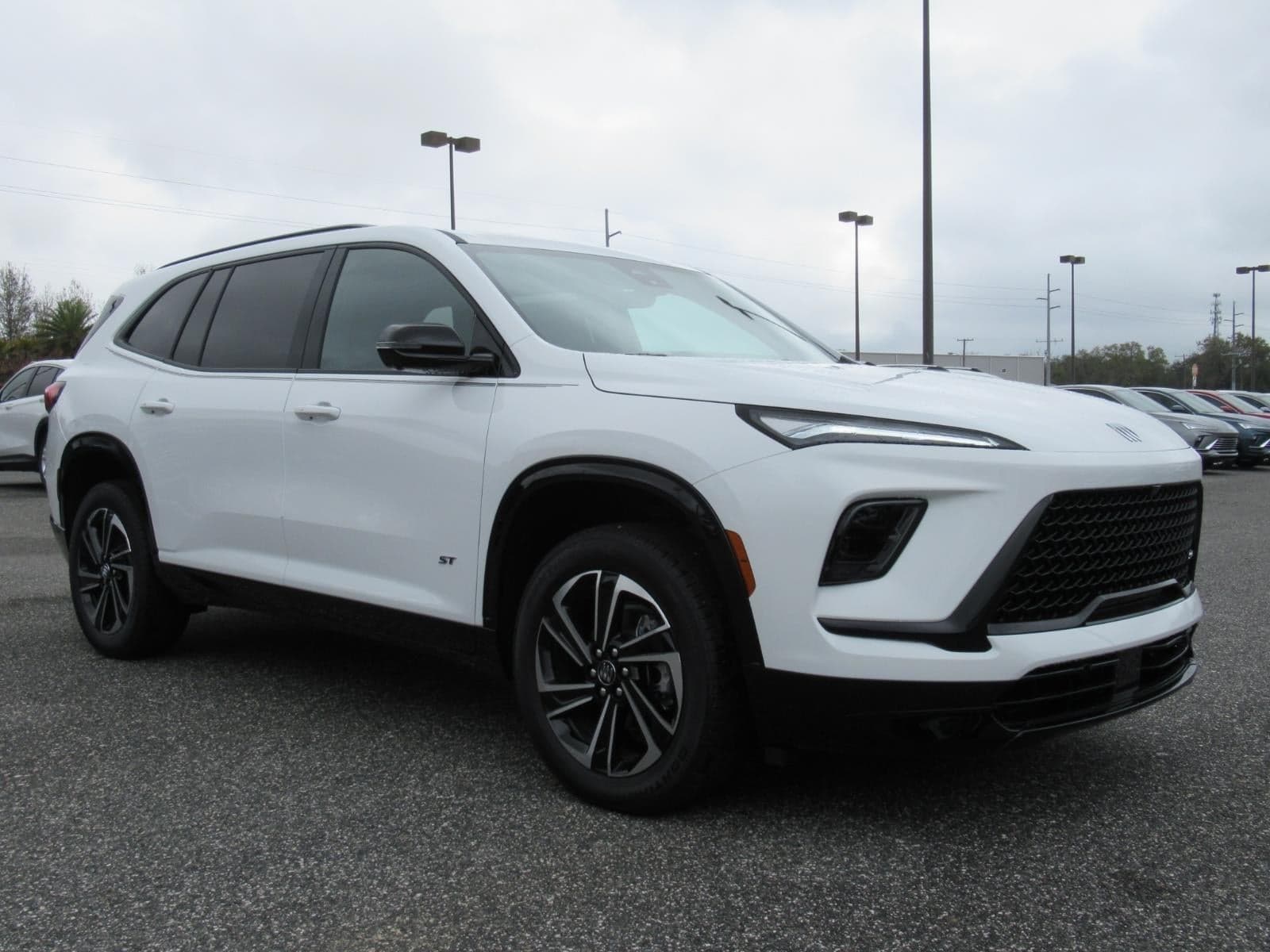 2026 Buick Enclave Sport Touring — photo 1 of 34