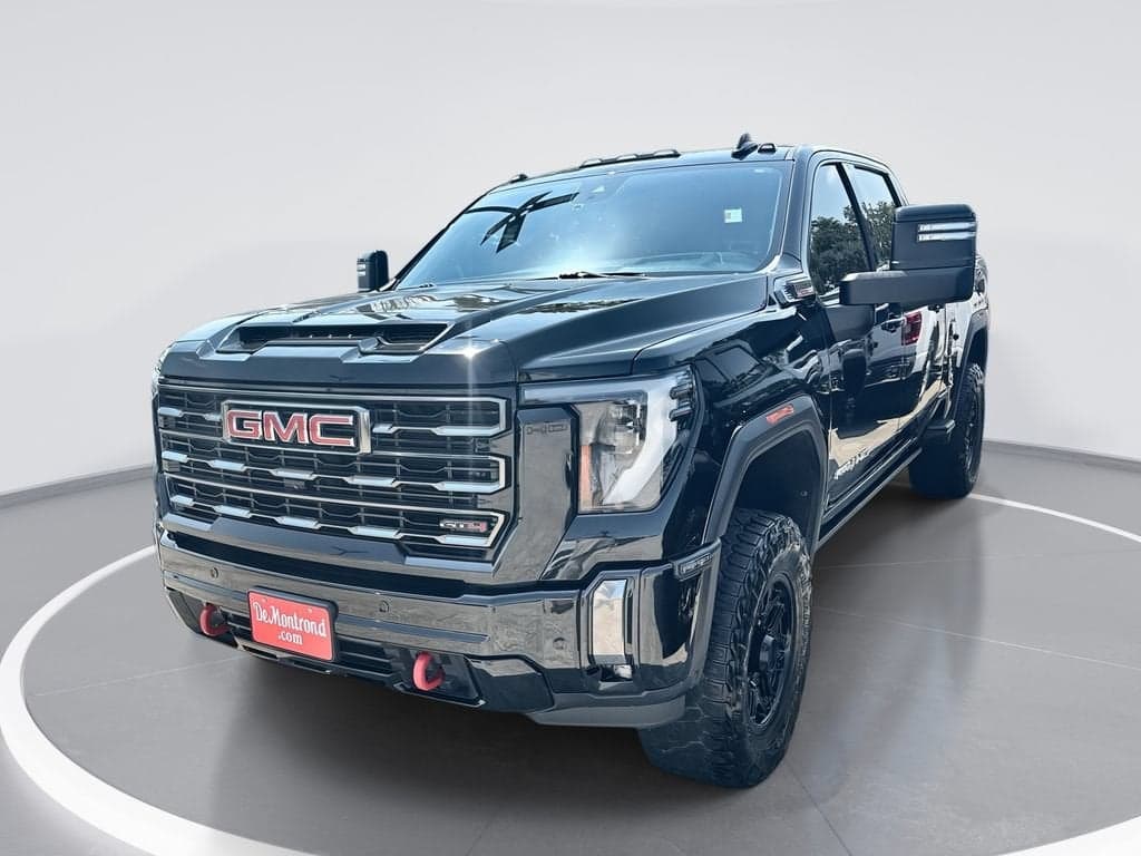 2024 GMC Sierra 2500 HD AT4 — photo 1 of 12