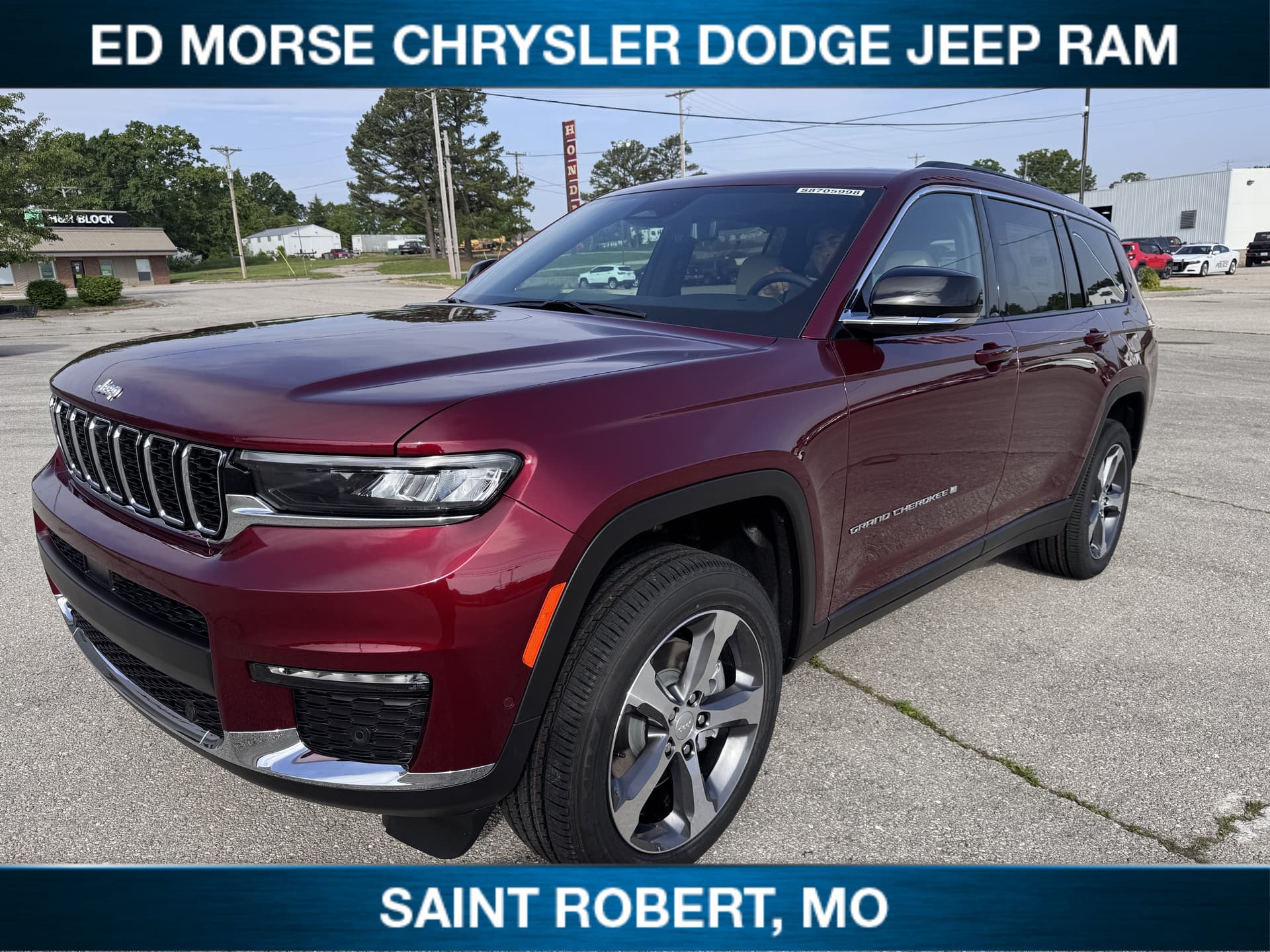 2025 Jeep Grand Cherokee L Limited — photo 1 of 41