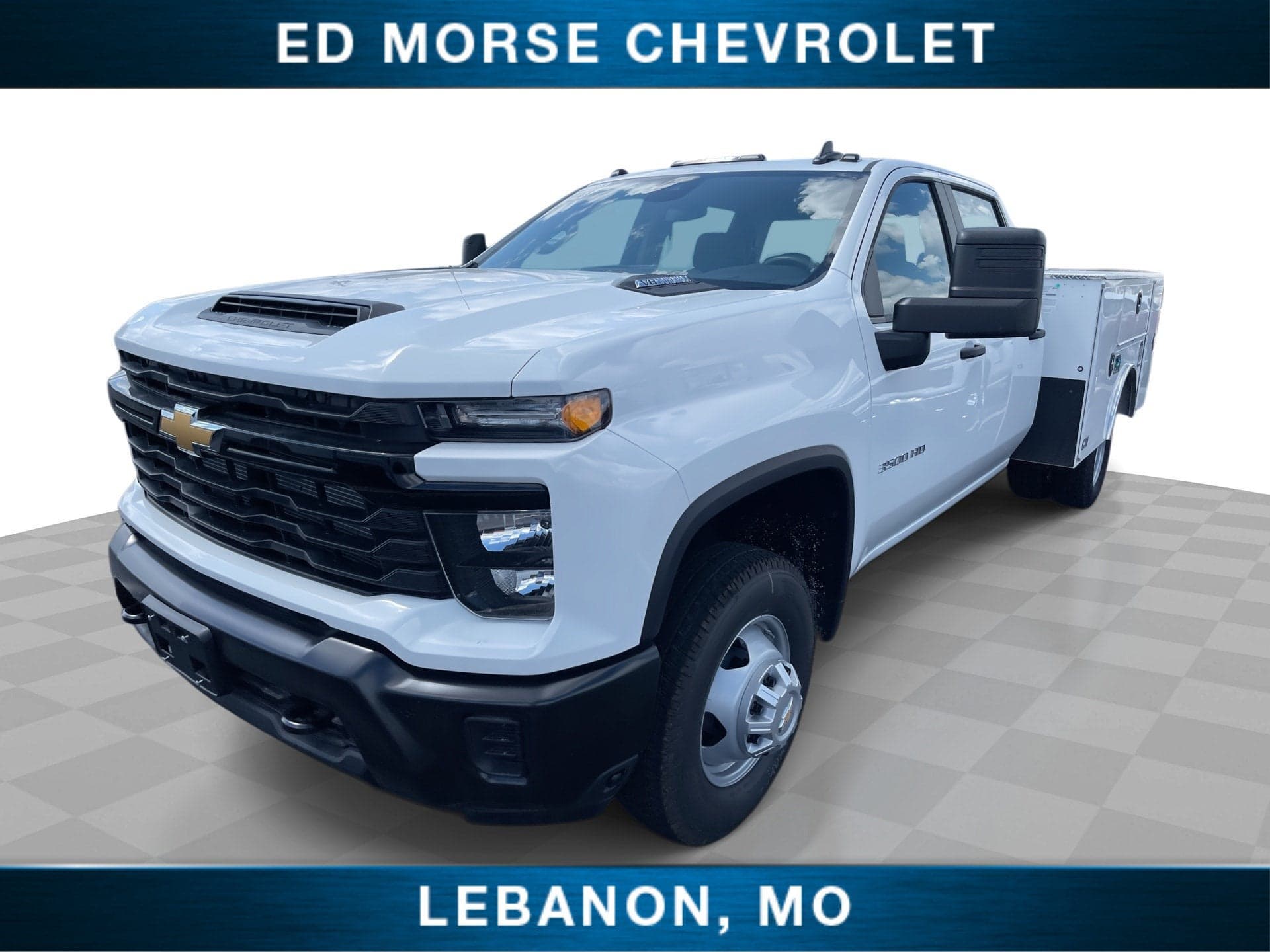 2026 Chevrolet Silverado 3500 HD Chassis Cab Work Truck — photo 1 of 32