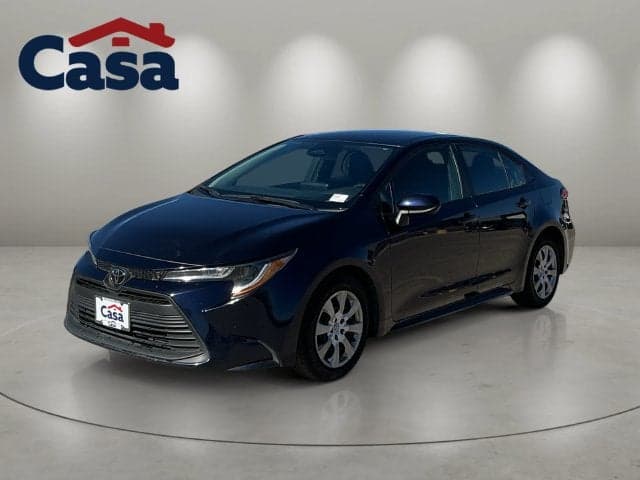 2025 Toyota Corolla LE — photo 1 of 5