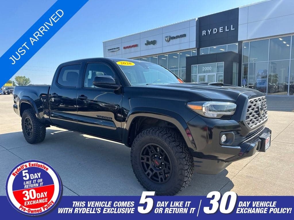2020 Toyota Tacoma TRD Sport V6 — photo 1 of 19