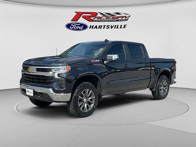 2024 Chevrolet Silverado 1500 LT — photo 1 of 17